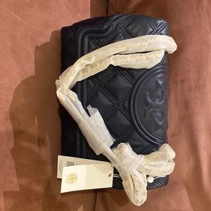 Tory Burch handbag in navy blue! New with tags.